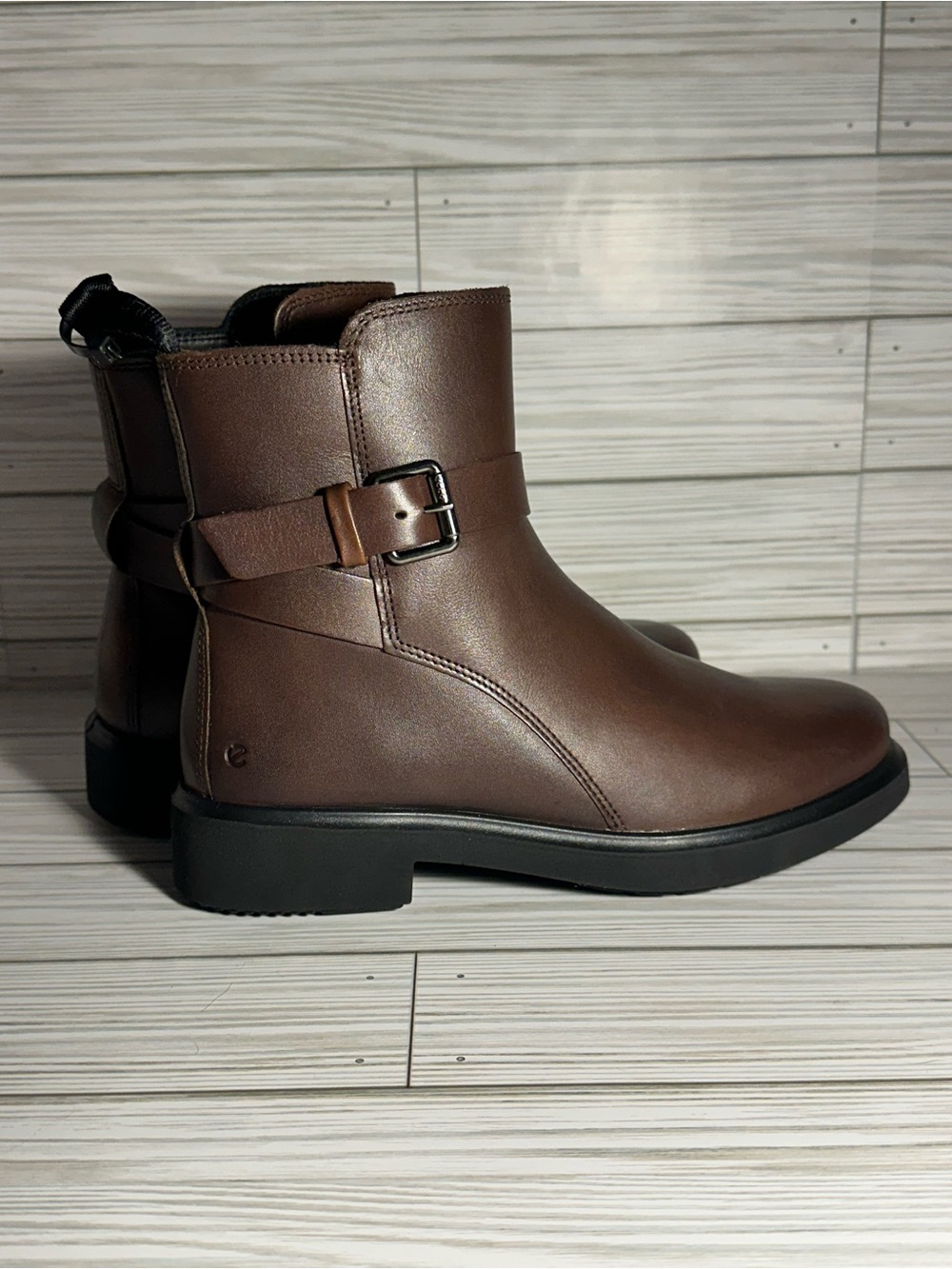 ECCO Brown Leather Ankle Boots with Buckle detail Women’s Size US 4-4.5 EU 35